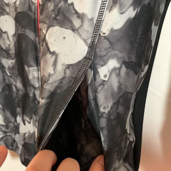 Mondetta Black, Grey & Pink Zip-Up Sweater - Picture 5 of 8